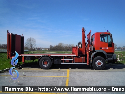 Iveco EuroTrakker 190E35 4x4
Vigili del Fuoco
Comando Provinciale di Bologna
Nucleo Telecomunicazioni
Allestimento TCM
VF 24678
Parole chiave: Iveco EuroTrakker_190E35_4x4 VF24678