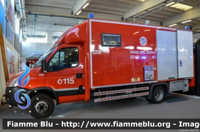 Iveco Daily IV serie
Vigili del Fuoco
Comando Provinciale di Brescia
Nucleo NBCR
VF 24781
Parole chiave: Iveco Daily_IVserie VF24781