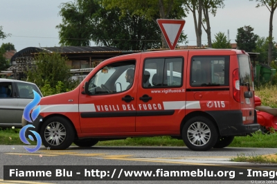 Fiat Doblò II serie
Vigili del Fuoco
Comando provinciale di Rovigo
VF 24960
Parole chiave: Fiat Doblò_IIserie VF24960