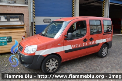 Fiat Doblò II serie
Vigili del Fuoco
Comando Provinciale di Verona
VF 24967
Parole chiave: Fiat Doblò_IIserie VF24967