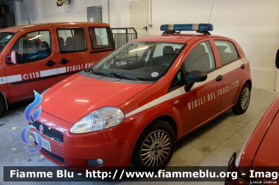 Fiat Grande Punto
Vigili del Fuoco
Comando Provinciale di Ferrara
VF 25010
Parole chiave: Fiat Grande_Punto VF25010