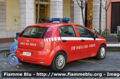 Fiat Grande Punto
Vigili del Fuoco
Comando Provinciale di Ferrara
Distaccamento Permanente di Codigoro
VF 25010
Parole chiave: Fiat Grande_Punto VF25010