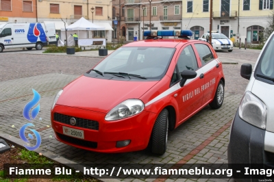 Fiat Grande Punto
Vigili del Fuoco
Comando Provinciale di Ferrara
Distaccamento Volontario di Copparo
VF 25010
Parole chiave: Fiat Grande_Punto VF25010