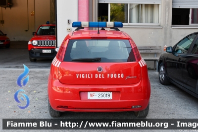 Fiat Grande Punto
Vigili del Fuoco
Comando Provinciale di Ravenna
VF 25019
Parole chiave: Fiat Grande_Punto VF25019