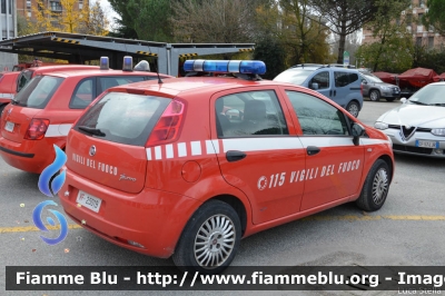 Fiat Grande Punto
Vigili del Fuoco
Comando Provinciale di Ravenna
VF 25019
Santa Barbara 2014 Ravenna
Parole chiave: Fiat Grande_Punto VF25019 Santa_Barbara_2014