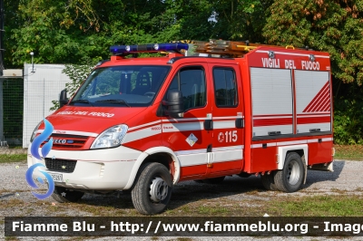 Iveco Daily IV serie
Vigili del Fuoco
Comando Provinciale di Ferrara
Distaccamento Volontario di Bondeno (FE)
Polisoccorso Allestimento Iveco-Magirus Falcon
VF 25261
Parole chiave: Iveco Daily_IVserie VF25261