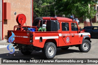 Land Rover Defender 130
Vigili del Fuoco
Comando Provinciale di Bologna
Distaccamento Volontario di Fontanelice
Fornitura Regione Emilia Romagna
VF 25458
Parole chiave: Land-Rover Defender_130 VF25458