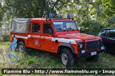 Land Rover Defender 130
Vigili del Fuoco
Comando Provinciale di Modena
Distaccamento Volontario di Mirandola (MO)
Fornitura Regione Emilia Romagna
VF 25477

Parole chiave: Land-Rover Defender_130 VF25477