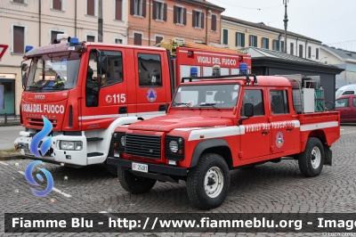 Land Rover Defender 130
Vigili del Fuoco
Comando Provinciale di Ferrara
Distaccamento Volontario di Copparo
Prima fornitura regione Emilia Romagna
VF 25481
Parole chiave: Land-Rover Defender_130 VF25481