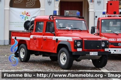  Land Rover Defender 130
Vigili del Fuoco
Comando Provinciale di Ferrara
Distaccamento Volontario di Copparo
Prima fornitura regione Emilia Romagna
VF 25481 
Parole chiave:  Land-Rover Defender_130 VF25481 Santa_Barbara_2022