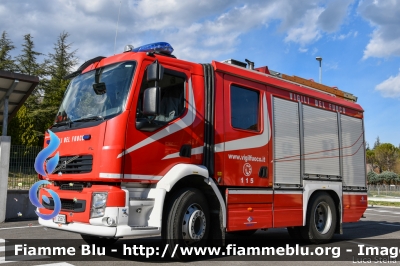 Volvo FL 290 III serie
Vigili del Fuoco
Comando Provinciale di Forlì Cesena
Distaccamento Permanente di Rocca San Casciano
AutoPompaSerbatoio allestimento Bai
Ricondizionato Maleco
VF 25679
Parole chiave: Volvo FL_290_IIIserie VF25679