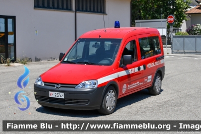 Opel Combo II serie
Vigili del Fuoco
Comando Provinciale di Forlì-Cesena
Distaccamento Volontario di Cesenatico
VF 25749
Parole chiave: Opel Combo_IIserie VF25749