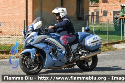 Yamaha FJR 1300 II serie
Polizia di Stato
Polizia Stradale
Allestimento Elevox
in scorta al Giro d'Italia 2024
Moto 25
POLIZIA G3098
Parole chiave: Yamaha FJR_1300_IIserie Giro_D_Italia_2024 POLIZIAG3098