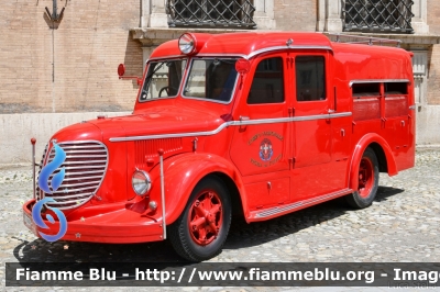 OM Loc
Vigili del Fuoco
Museo Storico dei Vigili del Fuoco di Mantova
VF 2606
Parole chiave: OM Loc VF2606