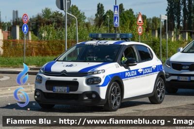 Citroen C3 III serie
Polizia Locale
"Unione dei Comuni della Bassa Romagna"
Allestimento Bertazzoni
POLIZIA LOCALE 262 AP
Parole chiave: Citroen C3_IIIserie POLIZIALOCALE262AP