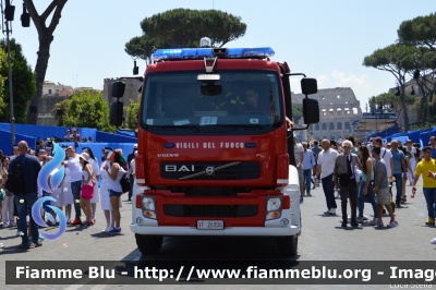 Volvo FL 290 III serie
Vigili del Fuoco
Comando Provinciale di Roma
Scuola Nazionale Antincendi di Capannelle
AutoPompaSerbatoio allestimento Bai
VF 26306
Parole chiave: Volvo FL_290_IIIserie VF26306 Festa_della_Repubblica_2015