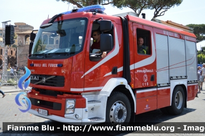 Volvo FL 290 III serie
Vigili del Fuoco
Comando Provinciale di Roma
Scuola Nazionale Antincendi di Capannelle
AutoPompaSerbatoio allestimento Bai
VF 26306
Parole chiave: Volvo FL_290_IIIserie VF26306 Festa_della_Repubblica_2015