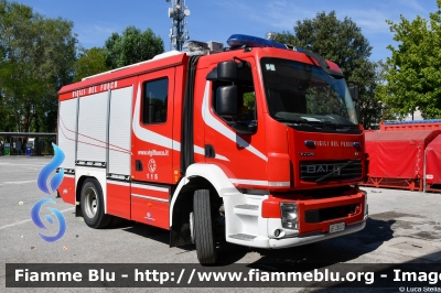 Volvo FL 290 III serie
Vigili del Fuoco
Comando Provinciale di Ravenna
Allestimento BAI
VF 26501
Parole chiave: Volvo FL_290_IIIserie VF26501