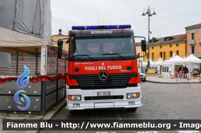 Mercedes-Benz Atego 1828 I serie
Vigili del Fuoco
Comando Provinciale di Ferrara
Distaccamento Volontario di Bondeno (FE)
AutoBottePompa allestimento Bai
Ricondizionata Carrozzeria Fortini
VF 26574
Santa Barbara 2021
Parole chiave: Mercedes-Benz Atego 1828_Iserie VF26574 Santa_Barbara_2021