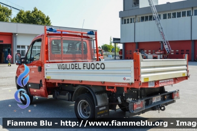 Iveco Daily IV serie
Vigili del Fuoco
Comando Provinciale di Padova
Allestimento Veneta Ribaltabili - Maritan
VF 26851
Parole chiave: Iveco Daily_IVserie VF26851