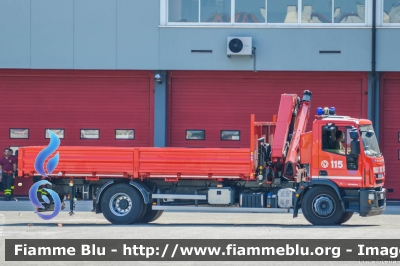 Iveco EuroCargo 180E30 III serie
Vigili del Fuoco
Comando Provinciale di Padova
Autocarro con gru PM allestimento Iveco-Magirus
VF26923
Parole chiave: Iveco EuroCargo_180E30_IIIserie VF26923