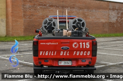 Ford Ranger VIII serie
Vigili del Fuoco
Comando Provinciale di Bologna
Distaccamento Volontario di San Pietro in Casale
Allestimento RosenFire
VF 26941
Parole chiave: Ford Ranger_VIIIserie VF26941