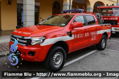 Ford Ranger VIII serie
Vigili del Fuoco
Comando Provinciale di Bologna
Distaccamento Volontario di San Pietro in Casale
Allestimento RosenFire
VF 26941
Parole chiave: Ford Ranger_VIIIserie VF26941