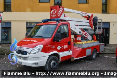 Iveco Daily 70C17 V serie
Vigili del Fuoco
Comando Provinciale di Ferrara
Distaccamento Volontario di Bondeno (FE)
Allestimento Iveco-Magirus - Socage
VF 26947
Parole chiave: Iveco Daily_Vserie VF26947