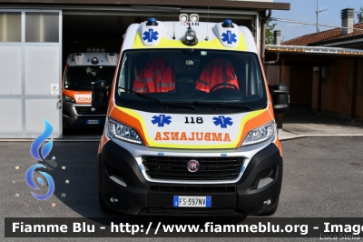 Fiat Ducato X290
Associazione Pubblica Assistenza Ferrarese
Postazione 118 Migliarino
Convenzionato con il
118 Ferrara Soccorso
Allestimento Orion
APAF 26
Parole chiave: Fiat Ducato_X290 Ambulanza