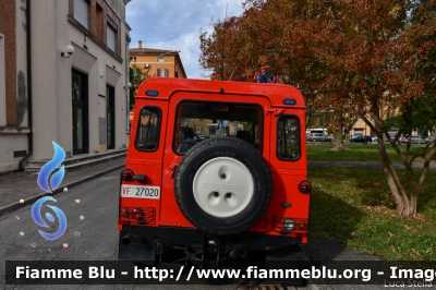 Land Rover Defender 110
Vigili del Fuoco
Comando Provinciale di Bologna
Distaccamento Volontario di San Giovanni in Persiceto
VF 27020
Parole chiave: Land-Rover Defender_110 VF27020