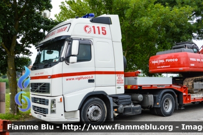 Volvo FH12 II serie
Vigili del Fuoco
Comando Provinciale di Piacenza
G.O.S. (Gruppo Operativo Speciale) 
Emilia Romagna
VF 27088

Si ringrazia il personale per la cortesia e disponibilità
Parole chiave: Volvo FH12_IIserie VF27088