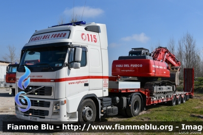 Volvo FH12 II serie
Vigili del Fuoco
Comando Provinciale di Piacenza
G.O.S. (Gruppo Operativo Speciale) 
Emilia Romagna
VF 27088
Parole chiave: Volvo FH12_IIserie VF27088