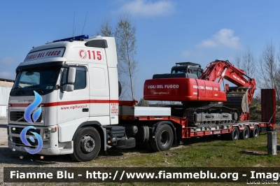 Volvo FH12 II serie
Vigili del Fuoco
Comando Provinciale di Piacenza
G.O.S. (Gruppo Operativo Speciale) 
Emilia Romagna
VF 27088
Parole chiave: Volvo FH12_IIserie VF27088