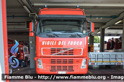 Volvo FH II serie
Vigili del Fuoco
Comando Provinciale di Padova
Allestimento Maritan
VF 27113
Parole chiave: Volvo FH_IIserie VF27113