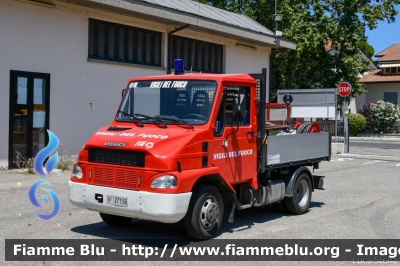 Bremach Job 4x4
Vigili del Fuoco
Comando Provinciale di Forlì-Cesena
Distaccamento Volontario di Cesenatico
VF 27156
Parole chiave: Bremach Job_4x4 VF27156