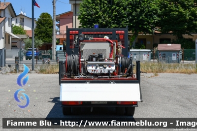 Bremach Job 4x4
Vigili del Fuoco
Comando Provinciale di Forlì-Cesena
Distaccamento Volontario di Cesenatico
VF 27156
Parole chiave: Bremach Job_4x4 VF27156