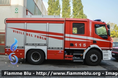 Volvo FL 290 IV serie
Vigili del Fuoco
Comando Provinciale di Brescia
AutoPompaSerbatoio
Allestimento BAI
VF 27283
Parole chiave: Volvo FL_290_IVserie VF27283 Reas_2017