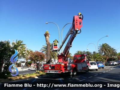 Iveco EuroCargo 110EL22 IV serie
Vigili del Fuoco
Comando Provinciale di Ascoli Piceno
Distaccamento Permanente di San Benedetto del Tronto
Piattaforma aerea ribassata da 30 metri di sviluppo massimo
Allestimento Multitel-Pagliero
VF 27941
Parole chiave: Iveco EuroCargo_110EL22_IVserie VF27941