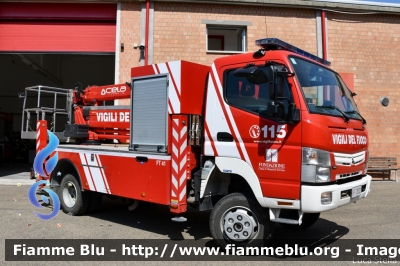 Mitsubishi Fuso Canter 4x4 III serie
Vigili del Fuoco
Comando Provinciale di Bologna
Distaccamento Volontario di Fontanelice
Piattaforma Cela 24 metri
VF 28021
Parole chiave: Mitsubishi-Fuso Canter_4x4_IIIserie VF28021