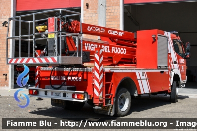 Mitsubishi Fuso Canter 4x4 III serie
Vigili del Fuoco
Comando Provinciale di Bologna
Distaccamento Volontario di Fontanelice
Piattaforma Cela 24 metri
VF 28021
Parole chiave: Mitsubishi-Fuso Canter_4x4_IIIserie VF28021