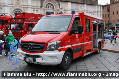 Mercedes-Benz Sprinter III serie restyle
Vigili del Fuoco
Comando Provinciale di Bologna
Soccorso Ferroviario
Allestimento Bai
VF 28022
Parole chiave: Mercedes-Benz Sprinter_III_serie_estyleVF28022 Santa_Barbara_2023