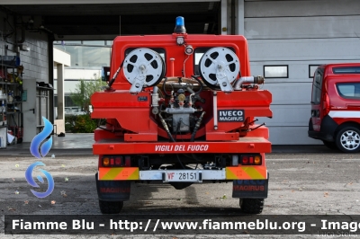 Iveco VM90
Vigili del Fuoco
Comando Provinciale di Forli Cesena
Distaccamento Permanente di Cesena
Allestimento Baribbi
Ex Corpo Forestale dello Stato
VF 28151
Parole chiave: Iveco VM90 VF28151