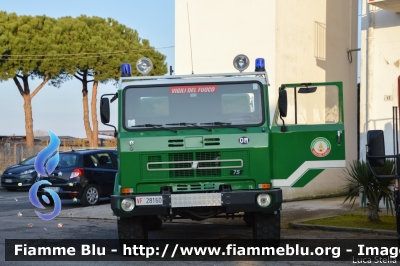 Iveco OM 75P
Vigili del Fuoco
Comando Provinciale di Ferrara
Distaccamento Permanente di Comacchio
Allestimento Baribbi
Ex Corpo Forestale dello Stato
VF 28160
Parole chiave: Iveco-OM 75P VF28160 Santa_Barbara_2018