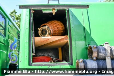 Iveco OM 75P
Vigili del Fuoco
Comando Provinciale di Ferrara
Distaccamento Permanente di Portomaggiore
Allestimento Baribbi
Ex Corpo Forestale dello Stato
VF 28160
Parole chiave: Iveco-OM 75P VF28160