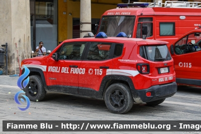 Jeep Renegade
Vigili del Fuoco
Comando Provinciale di Verona
VF 28851
Parole chiave: Jeep Renegade VF28851