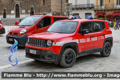 Jeep Renegade
Vigili del Fuoco
Comando Provinciale di Verona
VF 28851
Parole chiave: Jeep Renegade VF28851