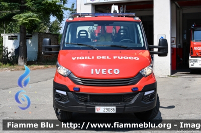 Iveco Daily VI serie
Vigili del Fuoco
Comando Provinciale di Bologna
Distaccamento Volontario di Bazzano
Comprensorio della Valsamoggia
Piattaforma Multitel MX21OVFO
Allestimento Pagliero
VF 29086
Parole chiave: Iveco Daily_VIserie VF29086