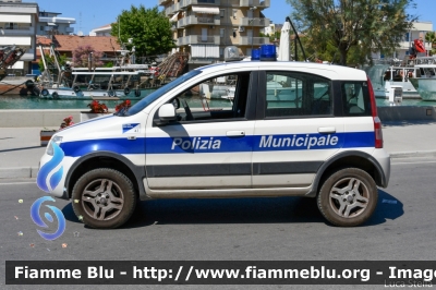 Fiat Nuova Panda 4x4 I serie
Polizia Municipale Bellaria-Igea Marina (RN)
M42
POLIZIA LOCALE YA 292 AJ
Parole chiave: Fiat Nuova_Panda_4x4_Iserie Bell_Italia_2021 POLIZIALOCALEYA292AJ