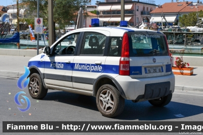 Fiat Nuova Panda 4x4 I serie
Polizia Municipale Bellaria-Igea Marina (RN)
M42
POLIZIA LOCALE YA 292 AJ
Parole chiave: Fiat Nuova_Panda_4x4_Iserie Bell_Italia_2021 POLIZIALOCALEYA292AJ