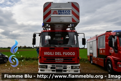 Iveco EuroFire 150E27 I serie
Vigili del Fuoco
Comando Provinciale di Bologna
Distaccamento Volontario di San Pietro in Casale
AutoScala da 30 metri allestimento Iveco-Magirus
Ricondizionata Fortini
VF 29373
Parole chiave: Iveco EuroFire_150E27_Iserie VF29373